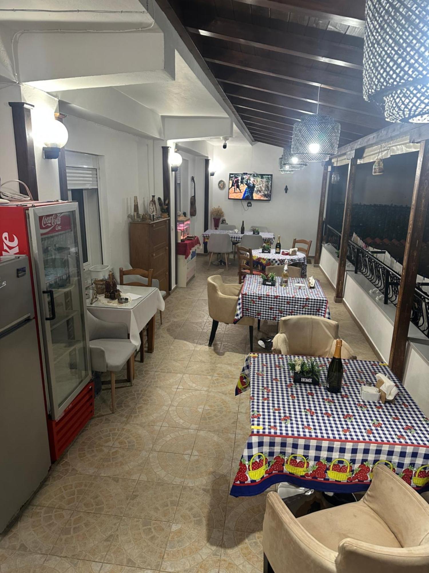 הוילה בראט Rezidenca Aurel Center מראה חיצוני תמונה